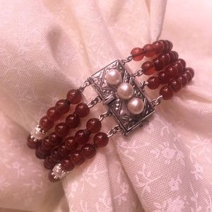 Genuine Carnelian & Pearl bracelet